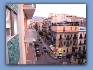Blick aus Unterkunft auf Palermo2.jpg